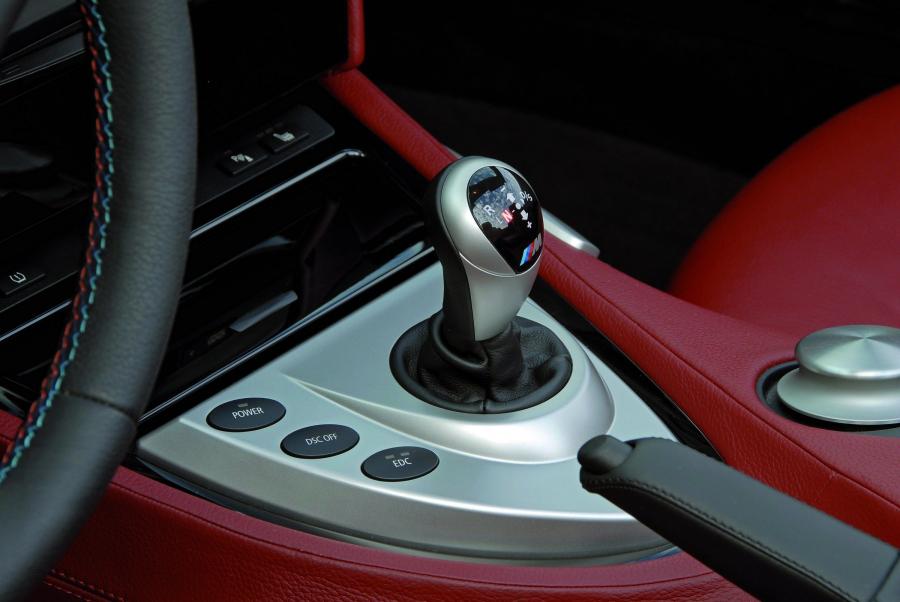  BMW M6 Convertible 2007 года  (фото 16 из 89)